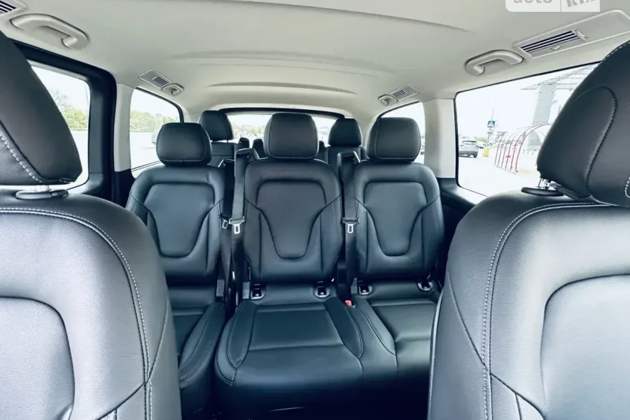 Vito (7-seater)