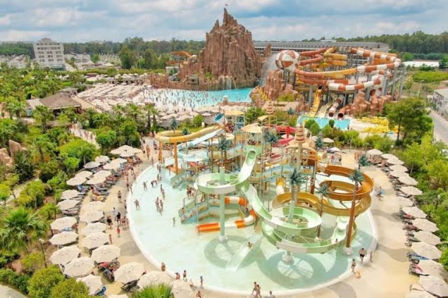 LAND OF LEGEND AQUAPARK